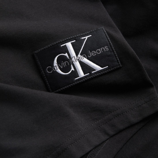 CALVIN KLEIN BADGE TURN UP SLEEVE J30J323482 BEH-CK BLACK