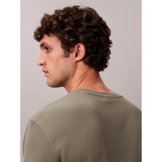 CALVIN KLEIN LS WAFFLE BADGE CREWNK TEE LV040EM217 LDY-DUSTY OLIVE
