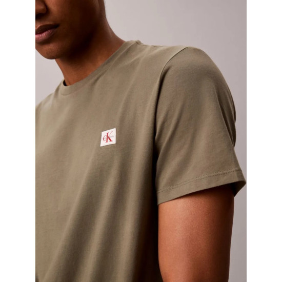 CALVIN KLEIN SS BADGE 30S JERSEY CLASSIC TEE LV04RC272G LDY-DUSTY OLIVE