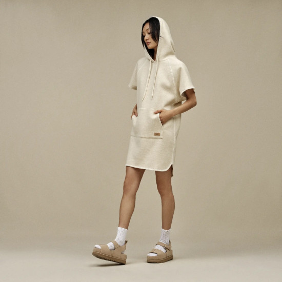 UGG GOLDENSTAR HI SANDAL 1167356 00E6-SAND